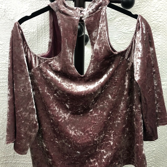 American Eagle Outfitters Pink Velvet Small - Picture 3 of 3